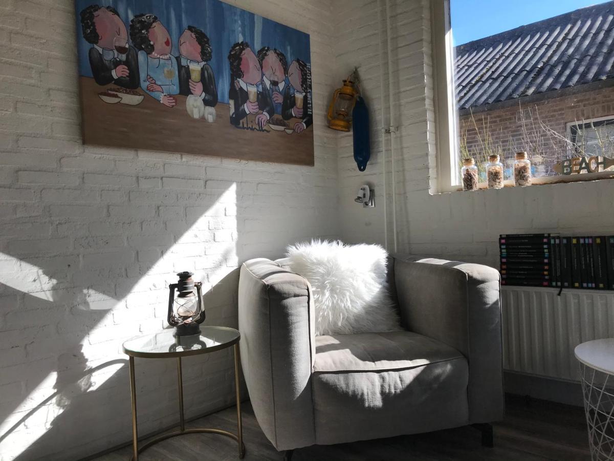 Bellemare Bungalow Lauwersmeer Mit Ueberdachte Veranda Und Eingezaeuntem Garten Anjum Extérieur photo